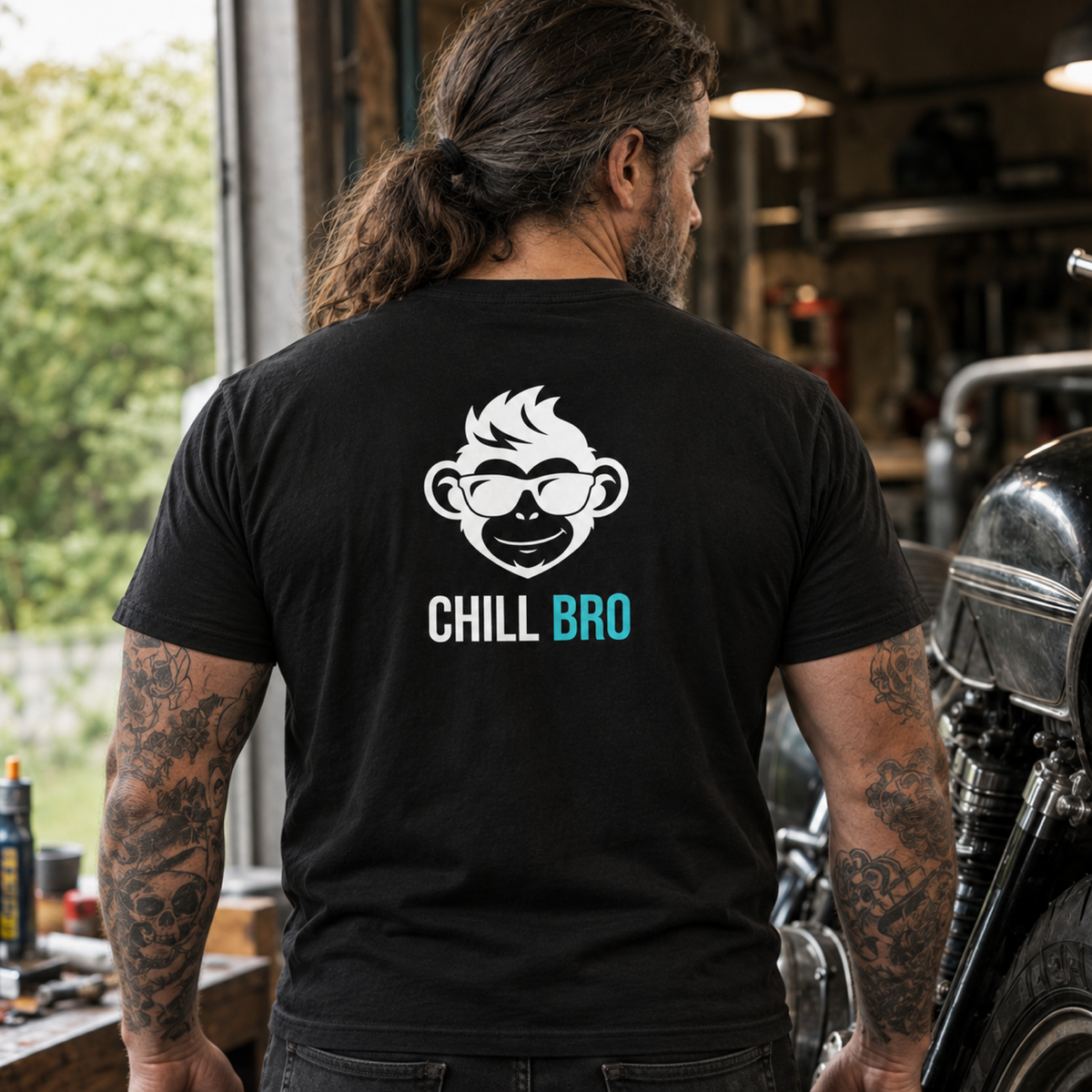 Chill Bro, Unisex T-Shirt Rücken