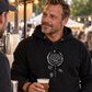 Hoodie "Dark Rose" mit Motiv, schwarz, am Model, Ansicht 2 – SEELENSCHWARZ