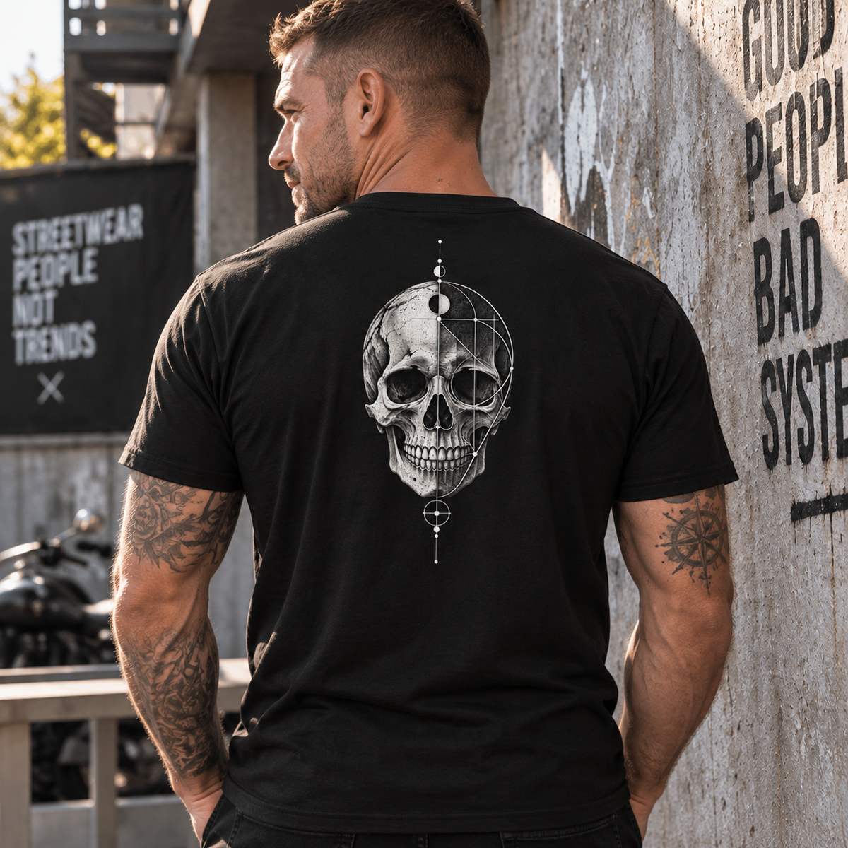 Geometric Skull, Unisex T-Shirt Rücken