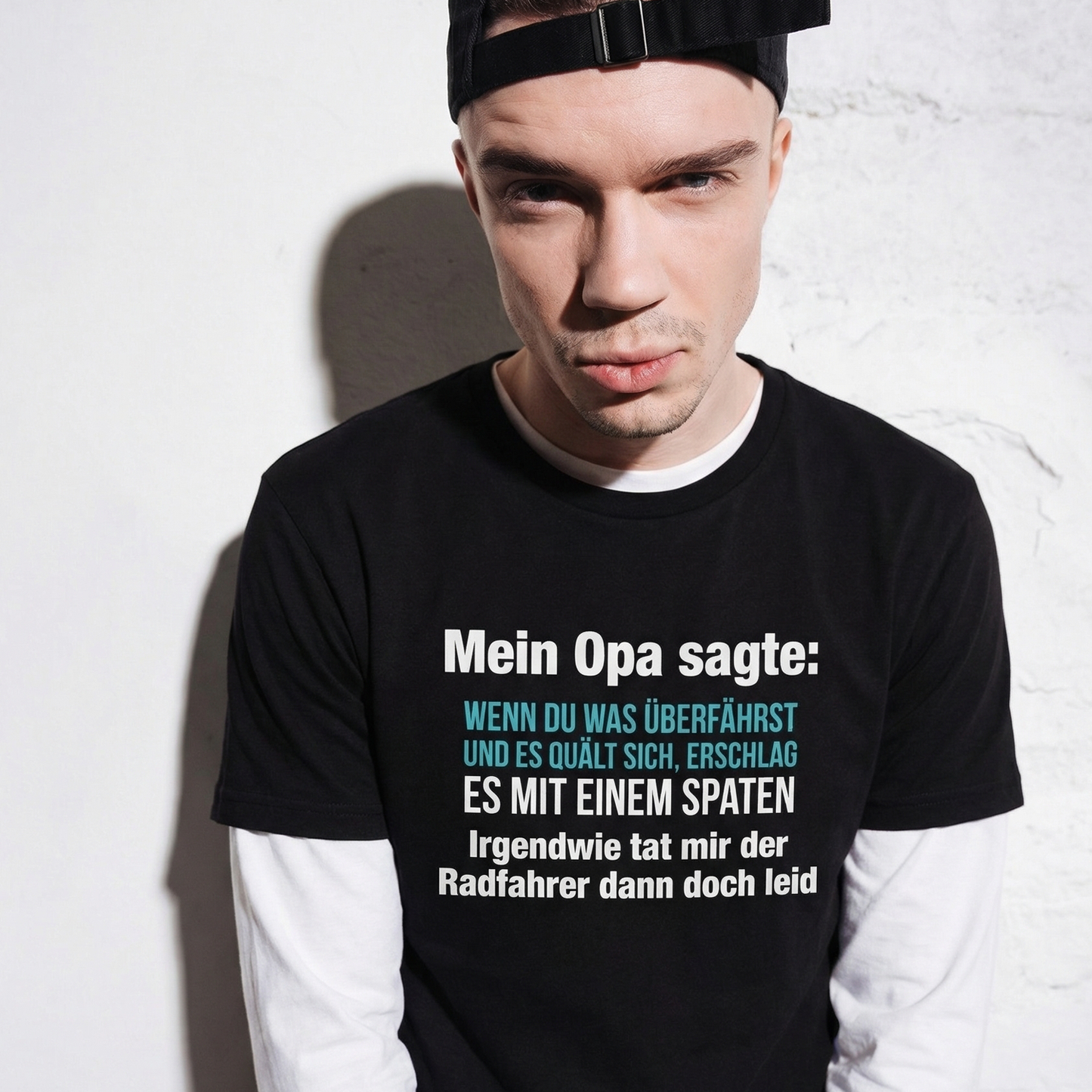 Mit Spaten erschlagen, Unisex T-Shirt