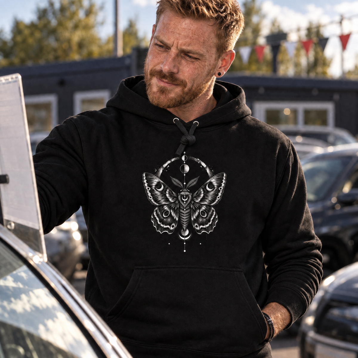 Hoodie "Noctis" mit Motiv, schwarz, am Model, Ansicht 4 – SEELENSCHWARZ